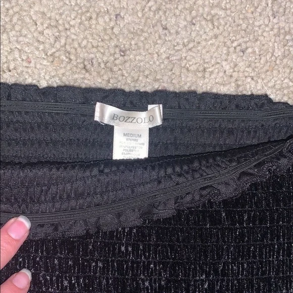 🐠2 for $16 Velvet Bozzolo off the shoulder Crop top - Picture 3 of 3